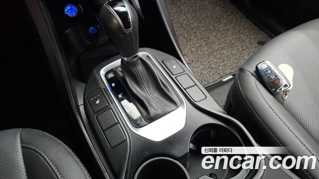 Hyundai Santafe 2016 — photo 12