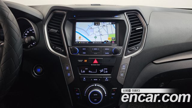 Hyundai Santafe 2016 — photo 18