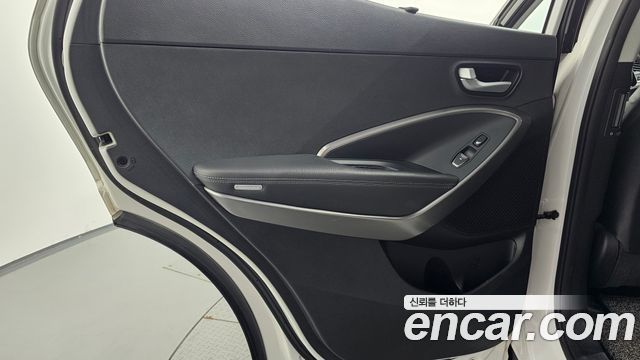 Hyundai Santafe 2016 — photo 15