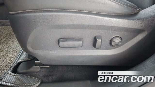 Hyundai Santafe 2016 — photo 31