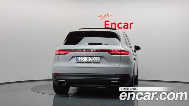 Porsche Cayenne 2021 — photo 4