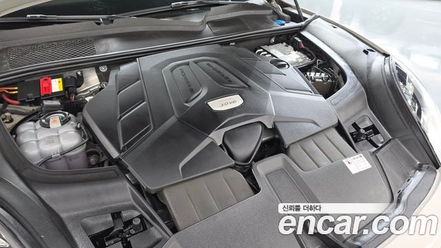 Porsche Cayenne 2021 — photo 6