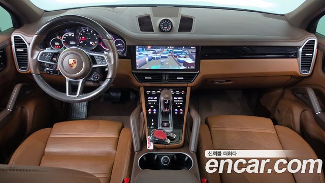 Porsche Cayenne 2021 — photo 10