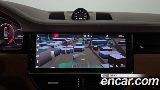 Porsche Cayenne 2021 — photo 18