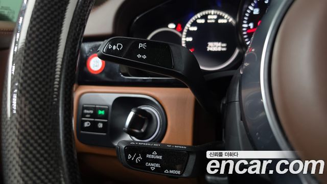Porsche Cayenne 2021 — photo 26