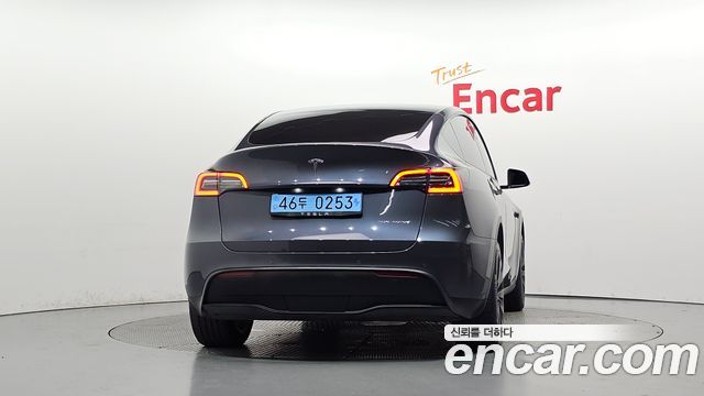 Tesla Model Y 2022 — photo 4