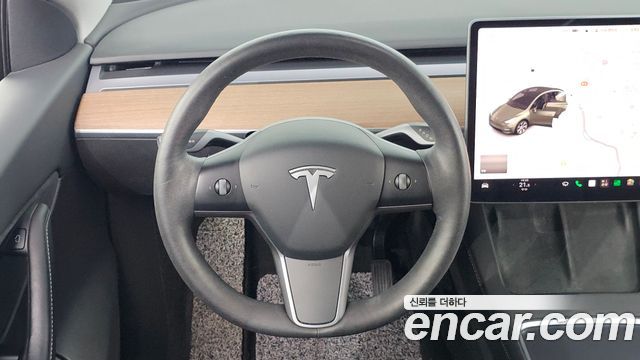 Tesla Model Y 2022 — photo 13