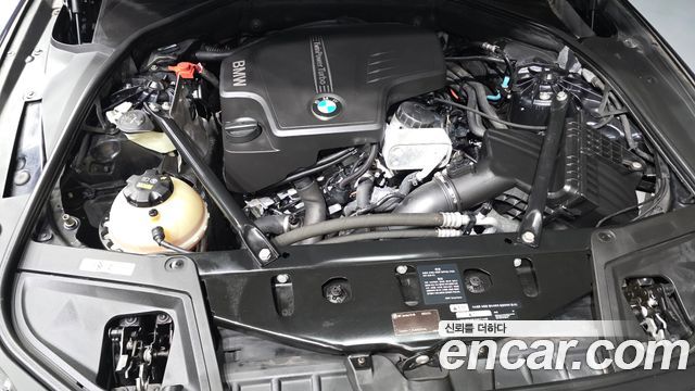 BMW 5-Series 2016 — photo 6