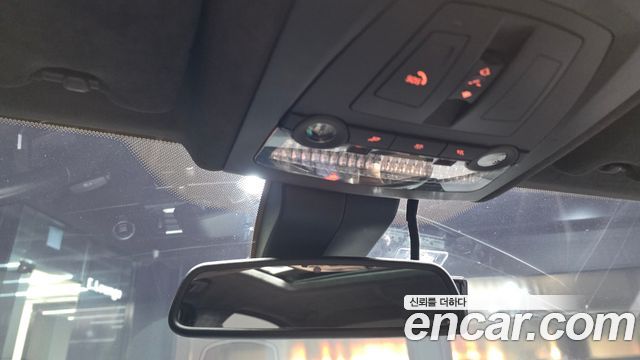 BMW 5-Series 2016 — photo 23