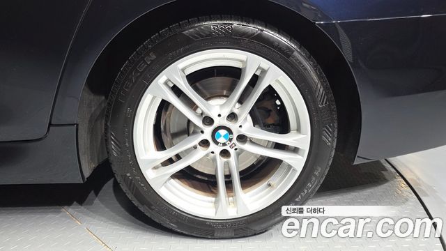 BMW 5-Series 2016 — photo 7