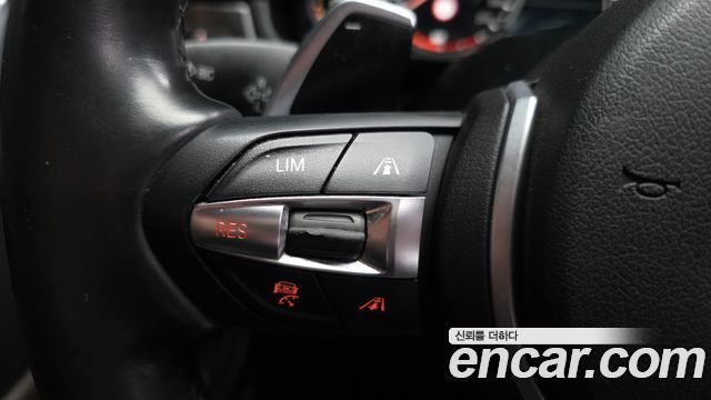 BMW 5-Series 2016 — photo 31
