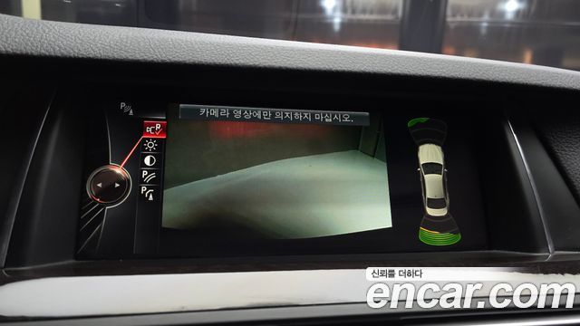 BMW 5-Series 2016 — photo 35