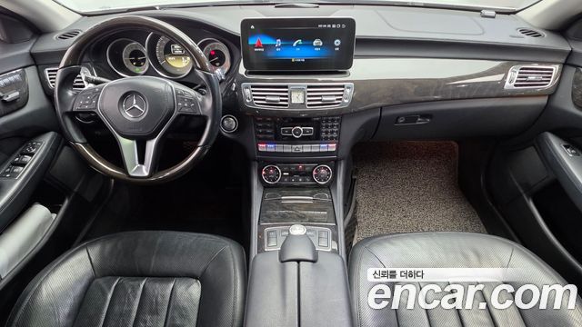 Mercedes-Benz CLS-Class 2012 — photo 7