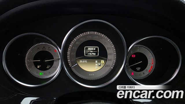 Mercedes-Benz CLS-Class 2012 — photo 8