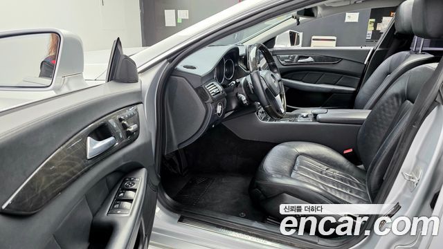 Mercedes-Benz CLS-Class 2012 — photo 10