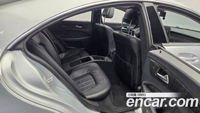 Mercedes-Benz CLS-Class 2012 — photo 11