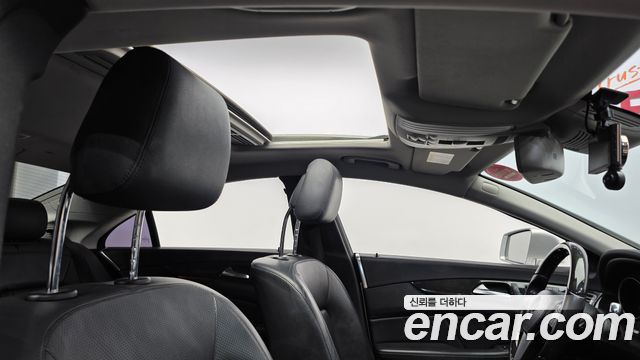 Mercedes-Benz CLS-Class 2012 — photo 20