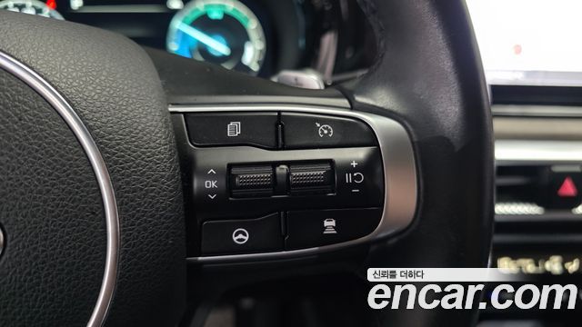 Kia K5 2021 — photo 23