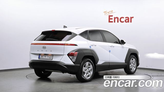 Hyundai Kona 2023 — photo 2