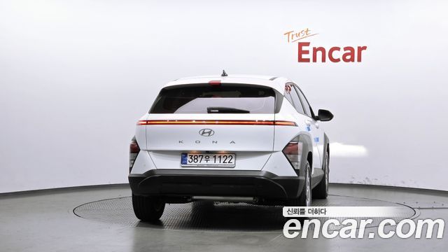 Hyundai Kona 2023 — photo 4