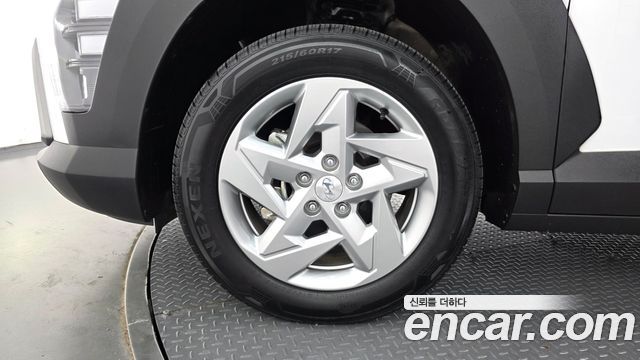 Hyundai Kona 2023 — photo 5