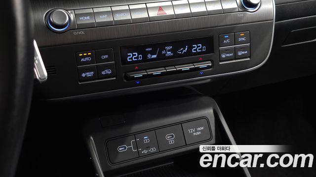 Hyundai Kona 2023 — photo 18