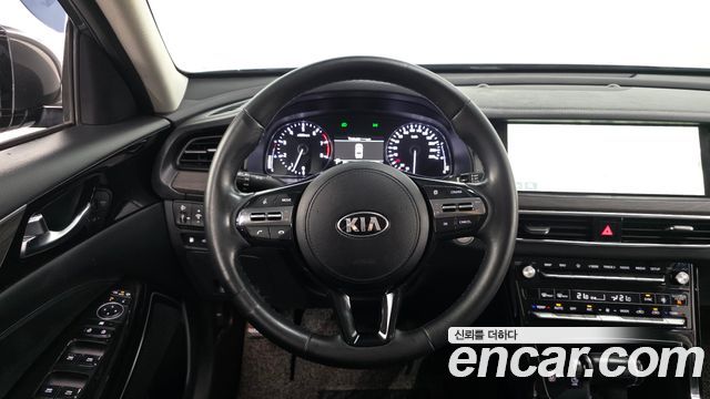 Kia K7 2021 — photo 12