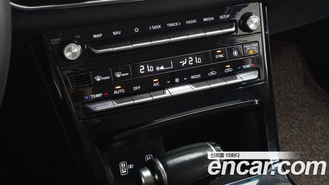 Kia K7 2021 — photo 18
