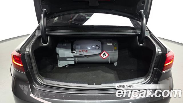Kia K7 2021 — photo 20