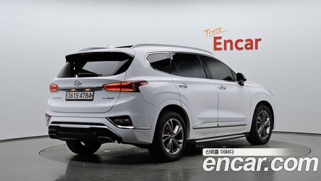 Hyundai Santafe 2019 — photo 2