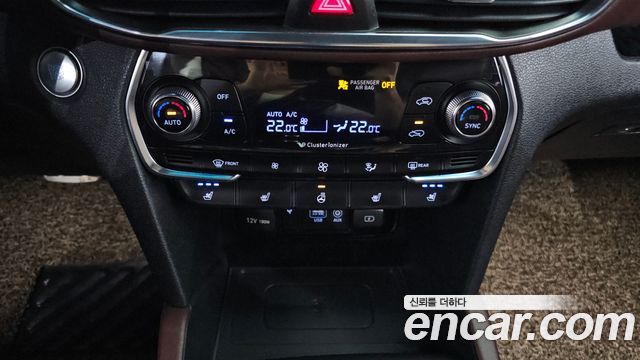 Hyundai Santafe 2019 — photo 22