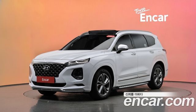 Hyundai Santafe 2019 — photo 1
