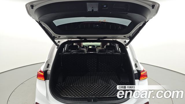 Hyundai Santafe 2019 — photo 34