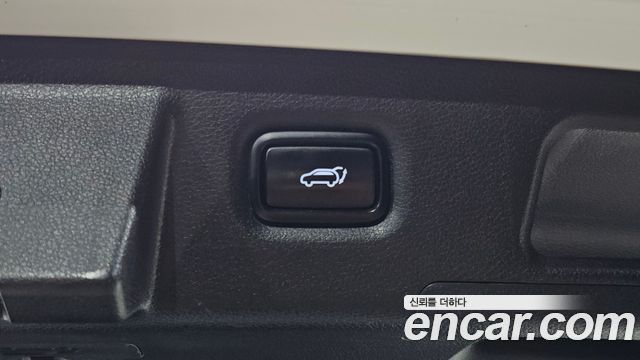 Hyundai Santafe 2019 — photo 35