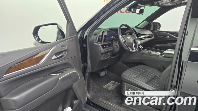 Cadillac Escalade 2021 — photo 13