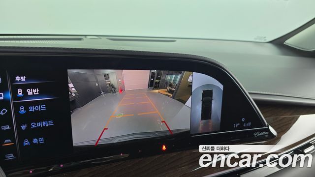 Cadillac Escalade 2021 — photo 20