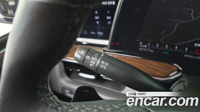 Cadillac Escalade 2021 — photo 37