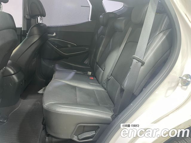 Hyundai Santafe 2016 — photo 11