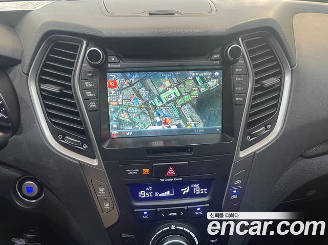 Hyundai Santafe 2016 — photo 15