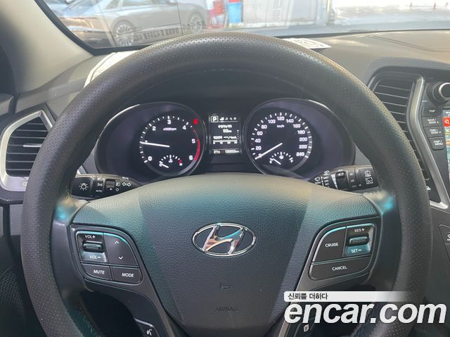 Hyundai Santafe 2016 — photo 16