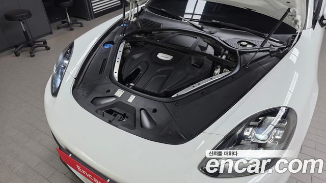 Porsche Panamera 2018 — photo 6