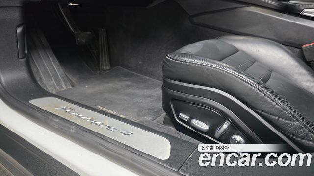 Porsche Panamera 2018 — photo 30