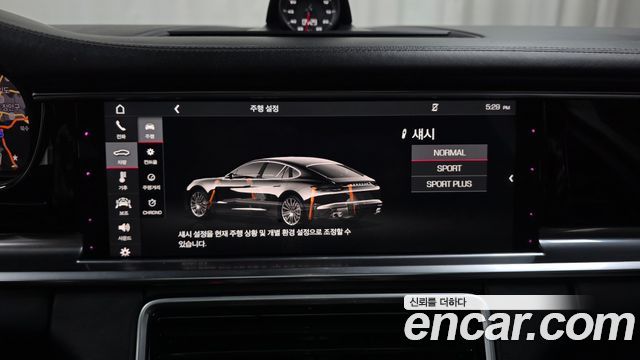 Porsche Panamera 2018 — photo 32