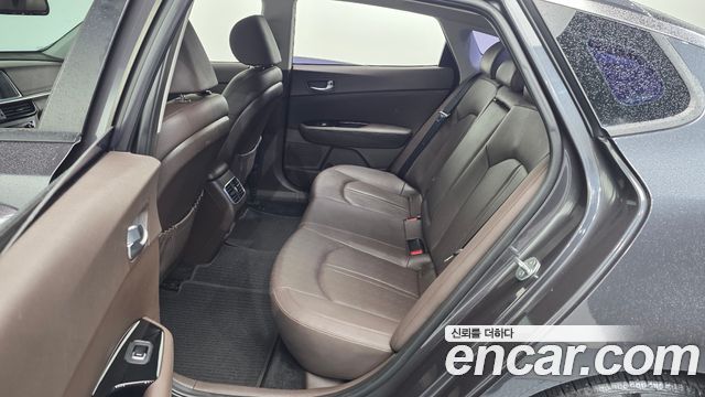 Kia K5 2020 — photo 17