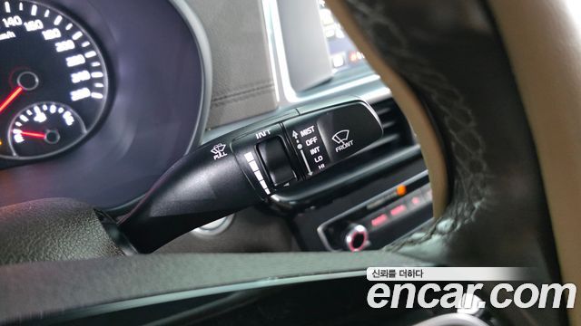Kia K5 2020 — photo 27