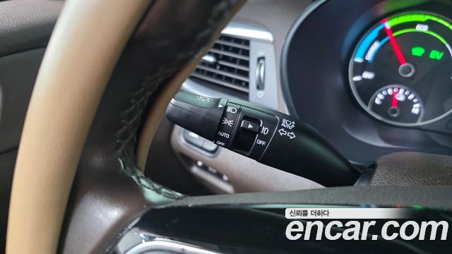 Kia K5 2020 — photo 28