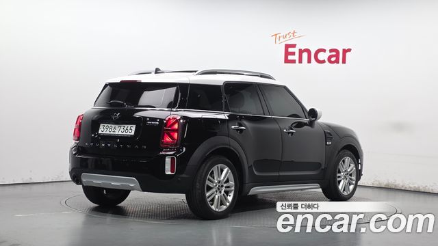 Mini Countryman 2021 — photo 2