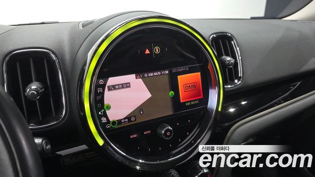 Mini Countryman 2021 — photo 21