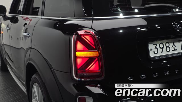 Mini Countryman 2021 — photo 9