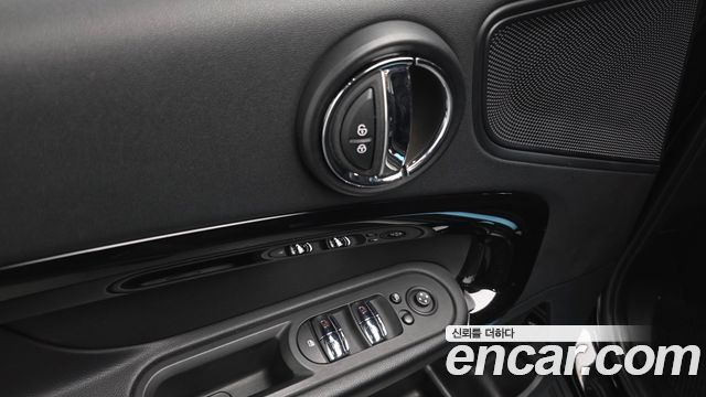 Mini Countryman 2021 — photo 33